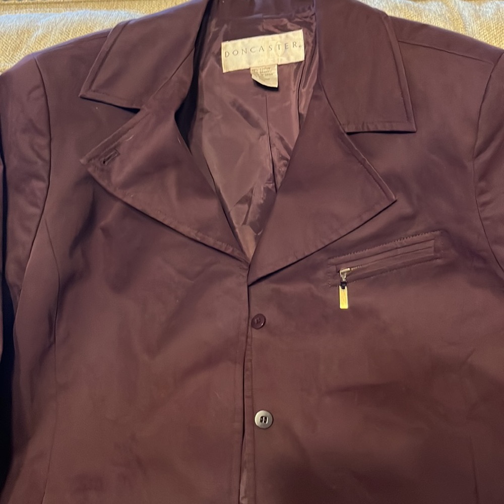 DONCASTER. Jacket,Burgundy - Picture 4 of 11